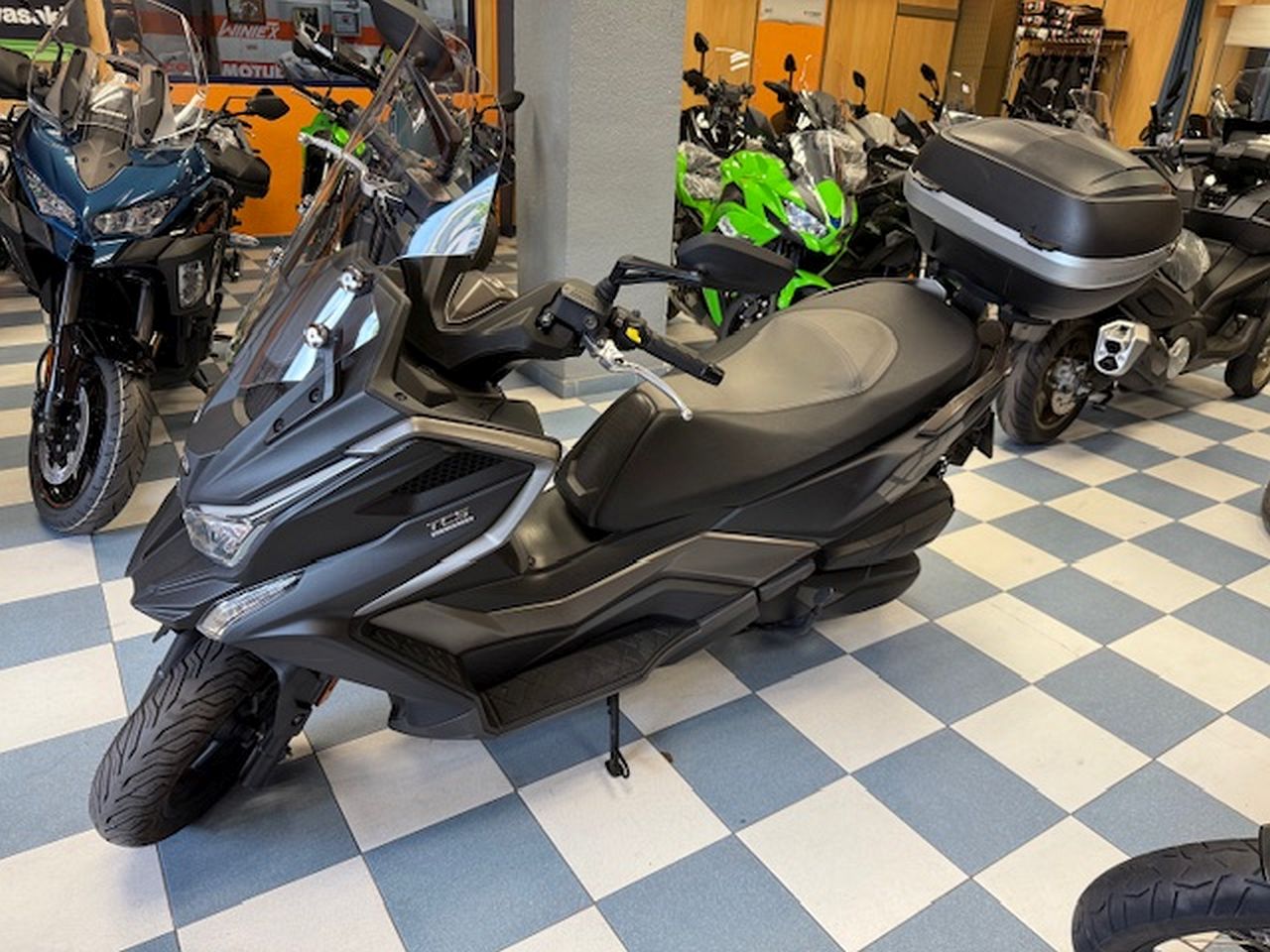 KYMCO DTX 350 KYMCO DTX 350