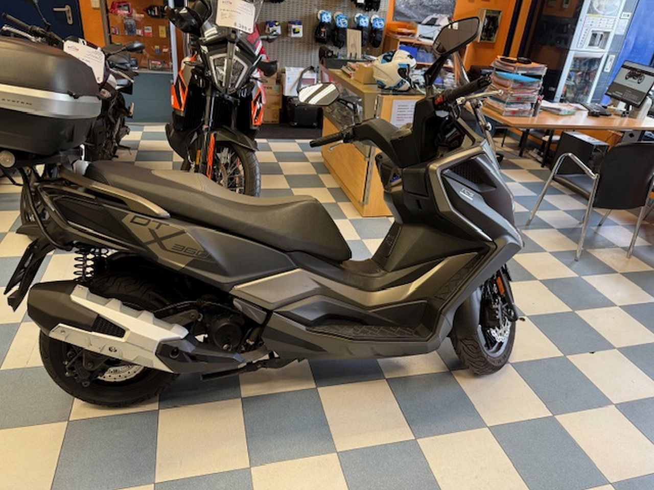 KYMCO DTX 350 KYMCO DTX 350