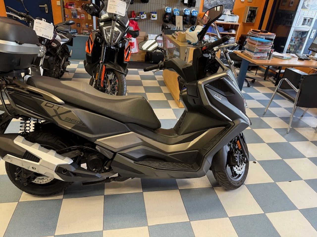 KYMCO DTX 350 KYMCO DTX 350