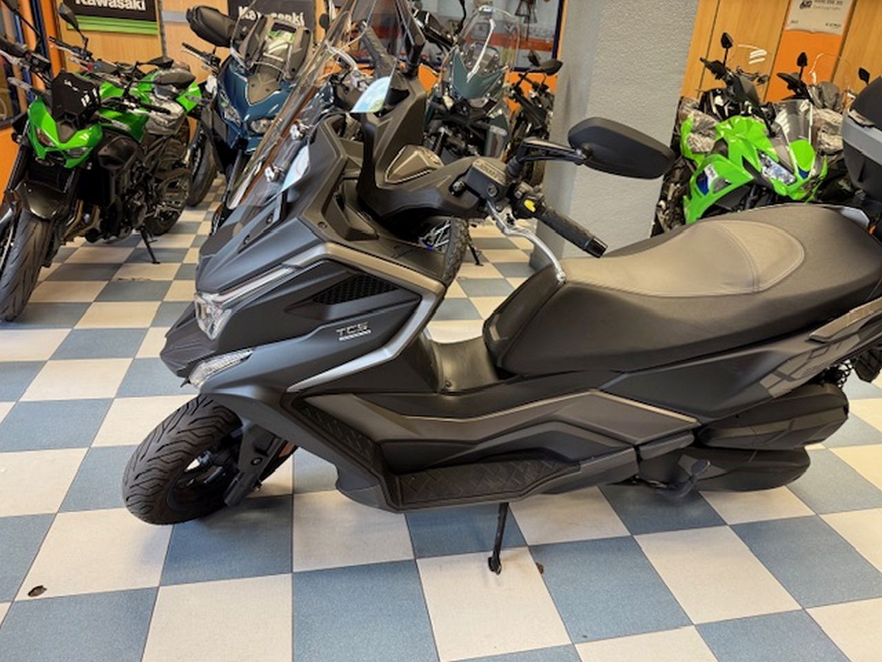 KYMCO DTX 350 KYMCO DTX 350