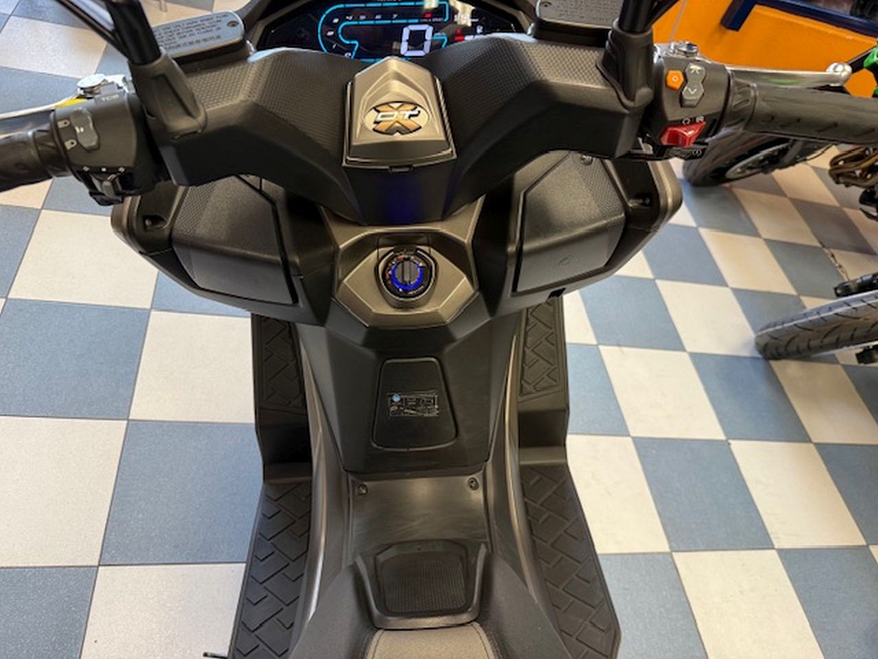KYMCO DTX 350 KYMCO DTX 350