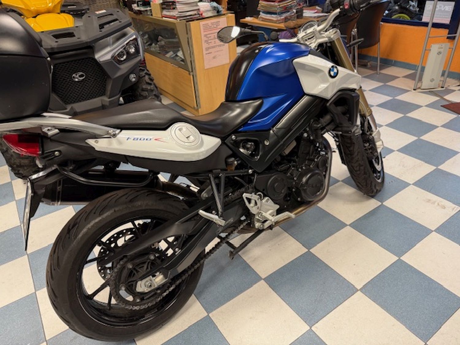 BMW F800 R BMW F800 R