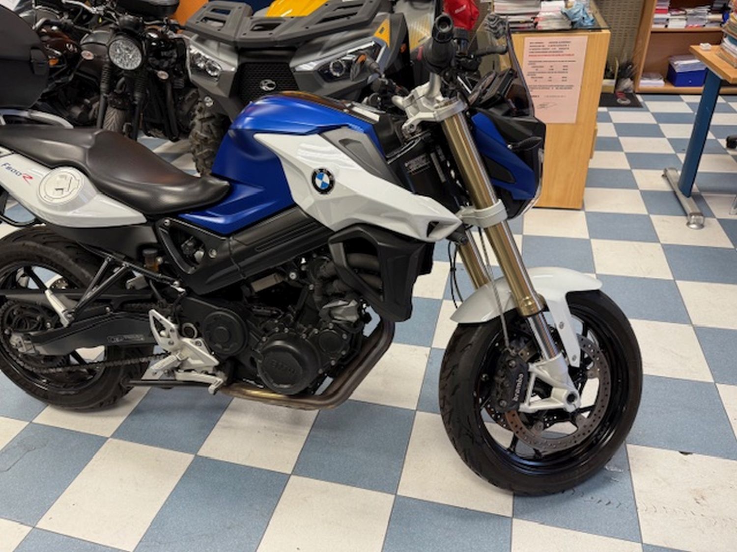 BMW F800 R BMW F800 R