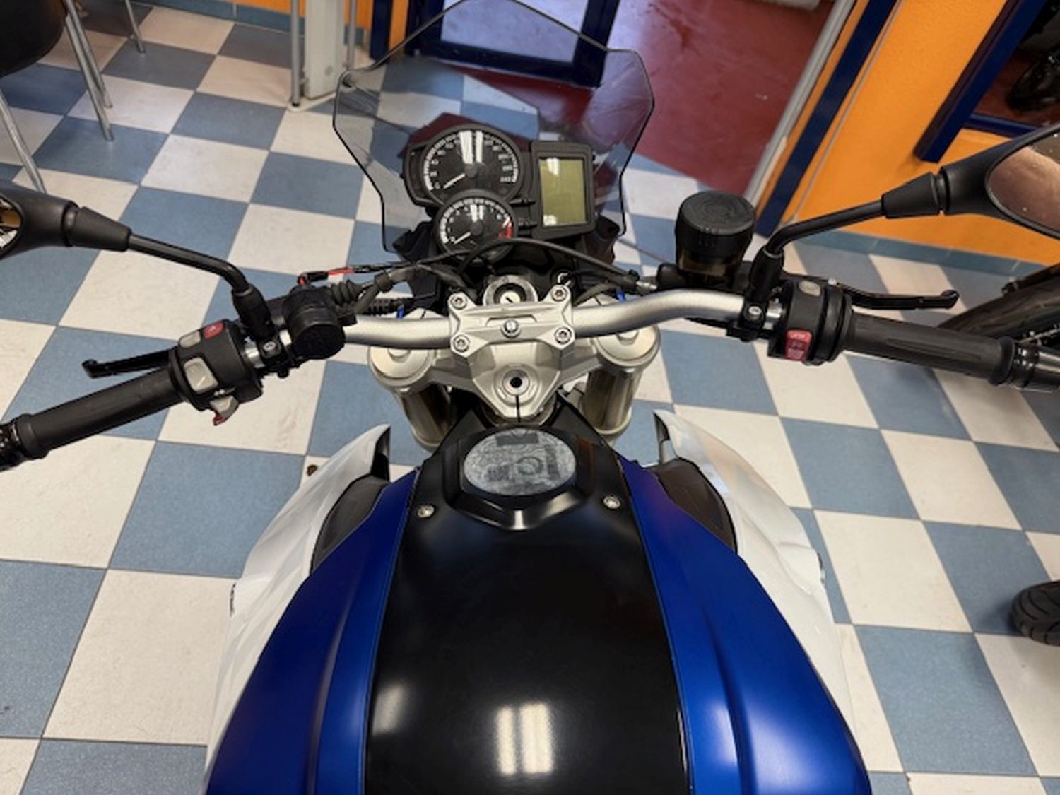 BMW F800 R BMW F800 R