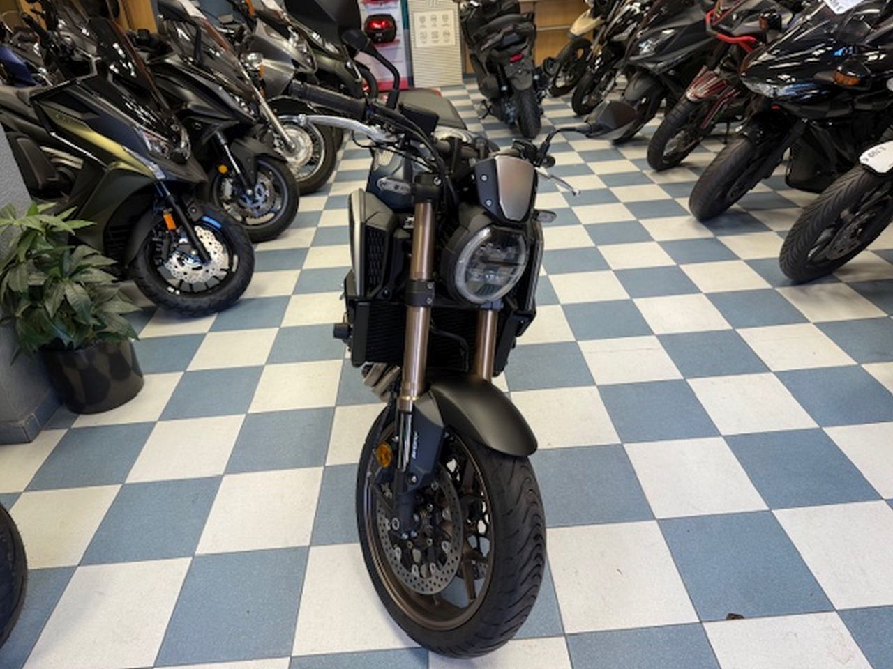 HONDA CB 650 R HONDA CB 650 R