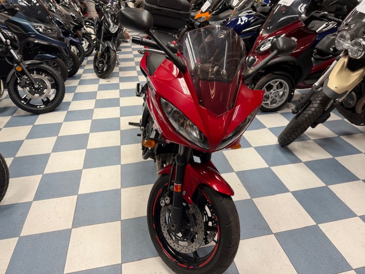 YAMAHA FZ6 600 S YAMAHA FZ6 600 S