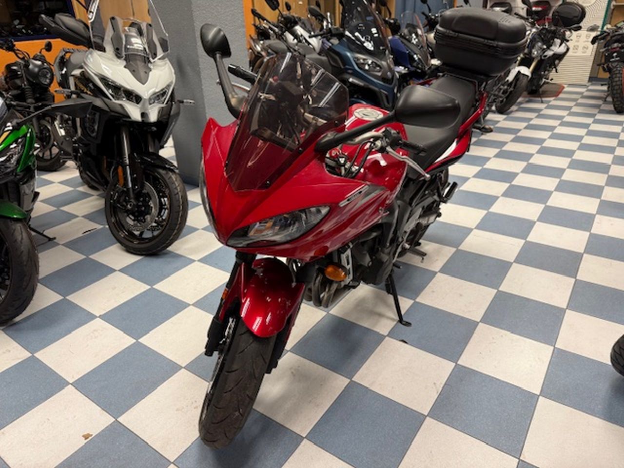 YAMAHA FZ6 600 S YAMAHA FZ6 600 S