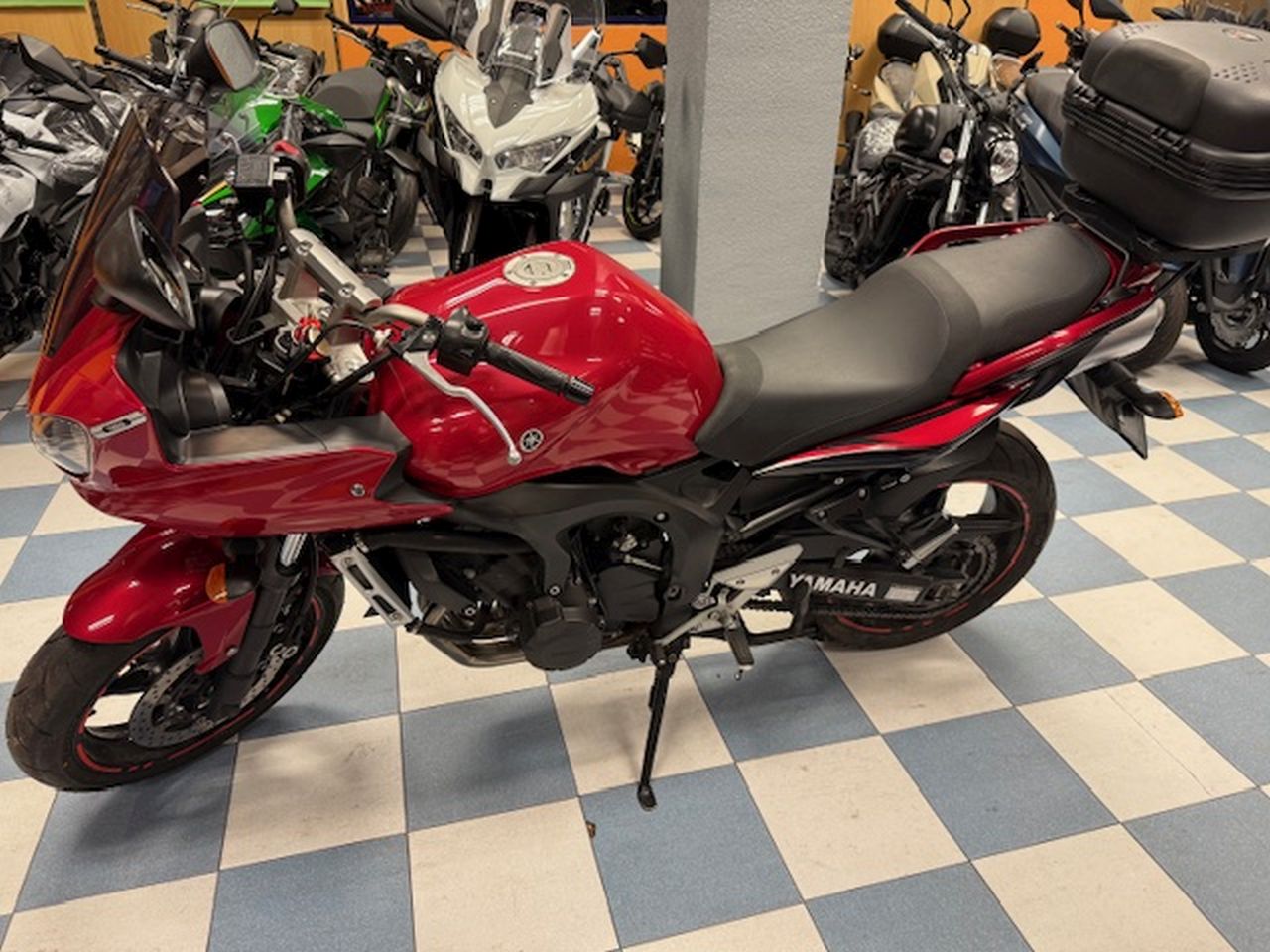 YAMAHA FZ6 600 S YAMAHA FZ6 600 S