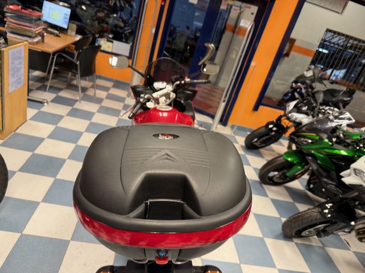 YAMAHA FZ6 600 S YAMAHA FZ6 600 S