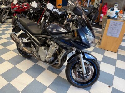 SUZUKI Bandit 650 S