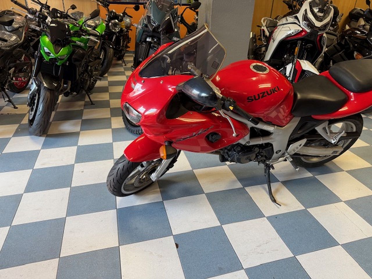 SUZUKI SV 650 SUZUKI SV 650