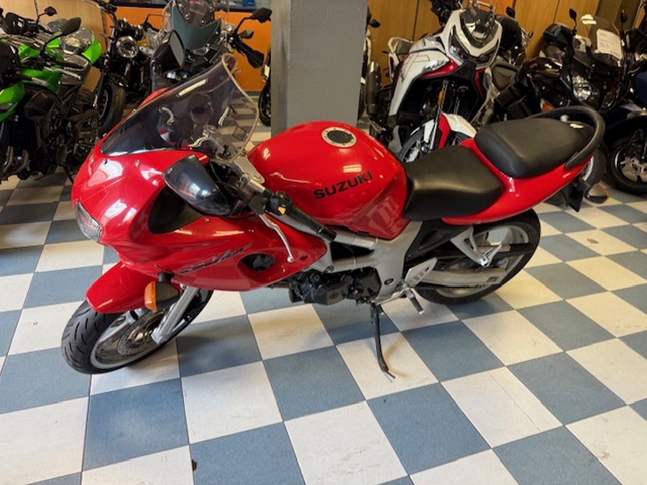SUZUKI SV 650 SUZUKI SV 650