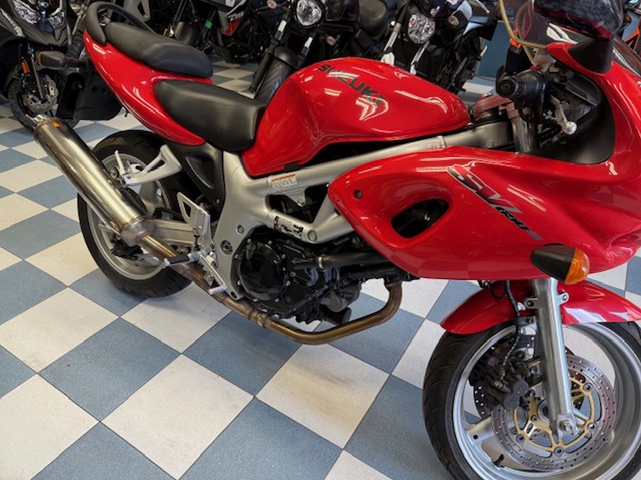 SUZUKI SV 650 SUZUKI SV 650