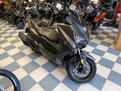 YAMAHA XMAX 400 ABS