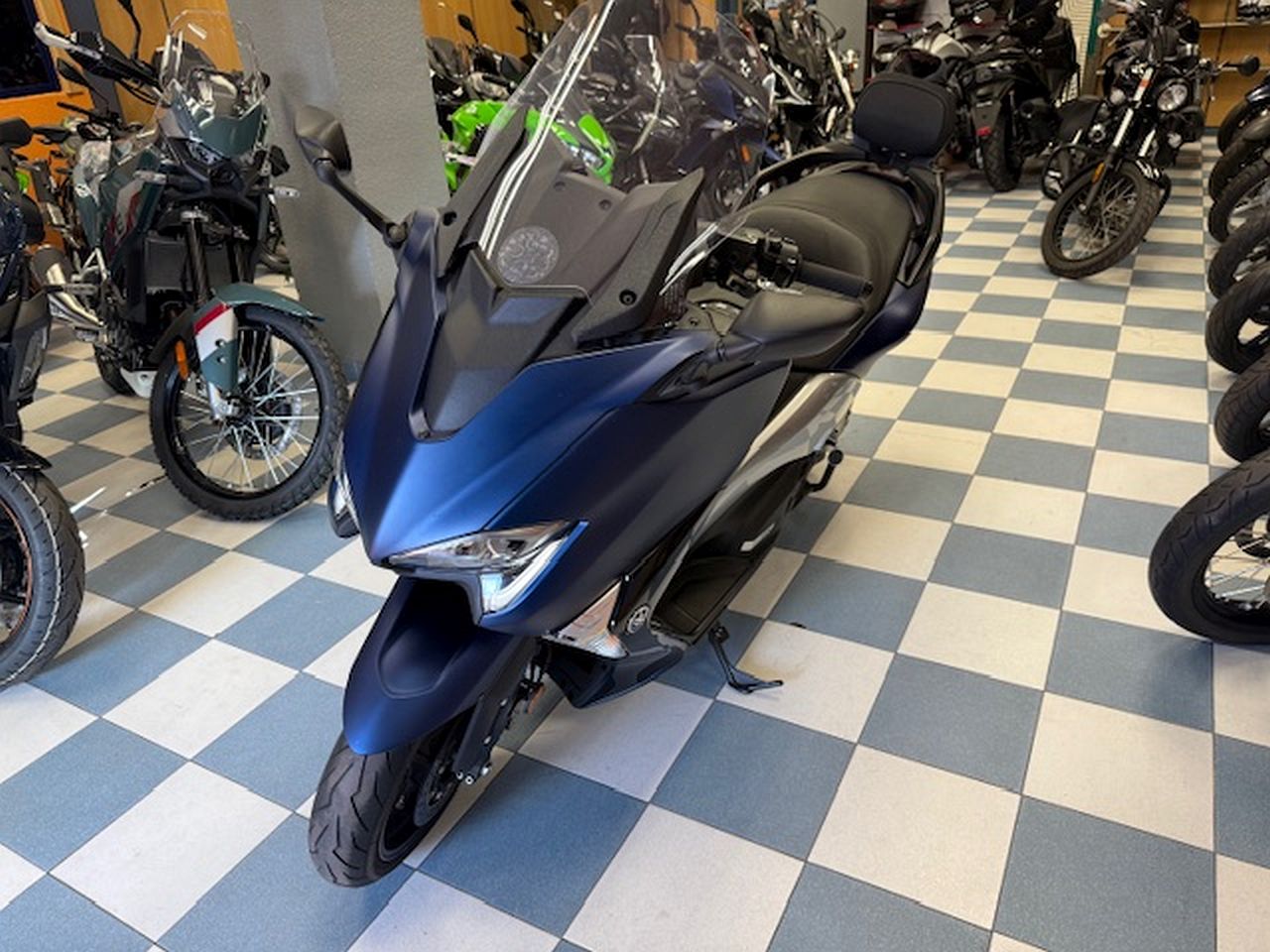 YAMAHA T-MAX 530 ABS DX YAMAHA T-MAX 530 ABS DX