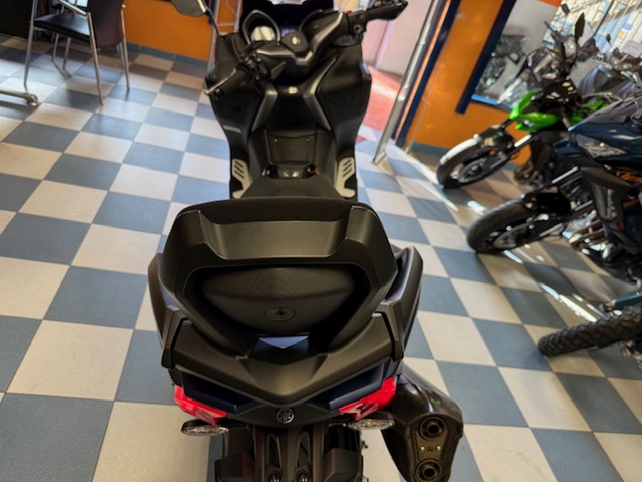 YAMAHA T-MAX 530 ABS DX YAMAHA T-MAX 530 ABS DX
