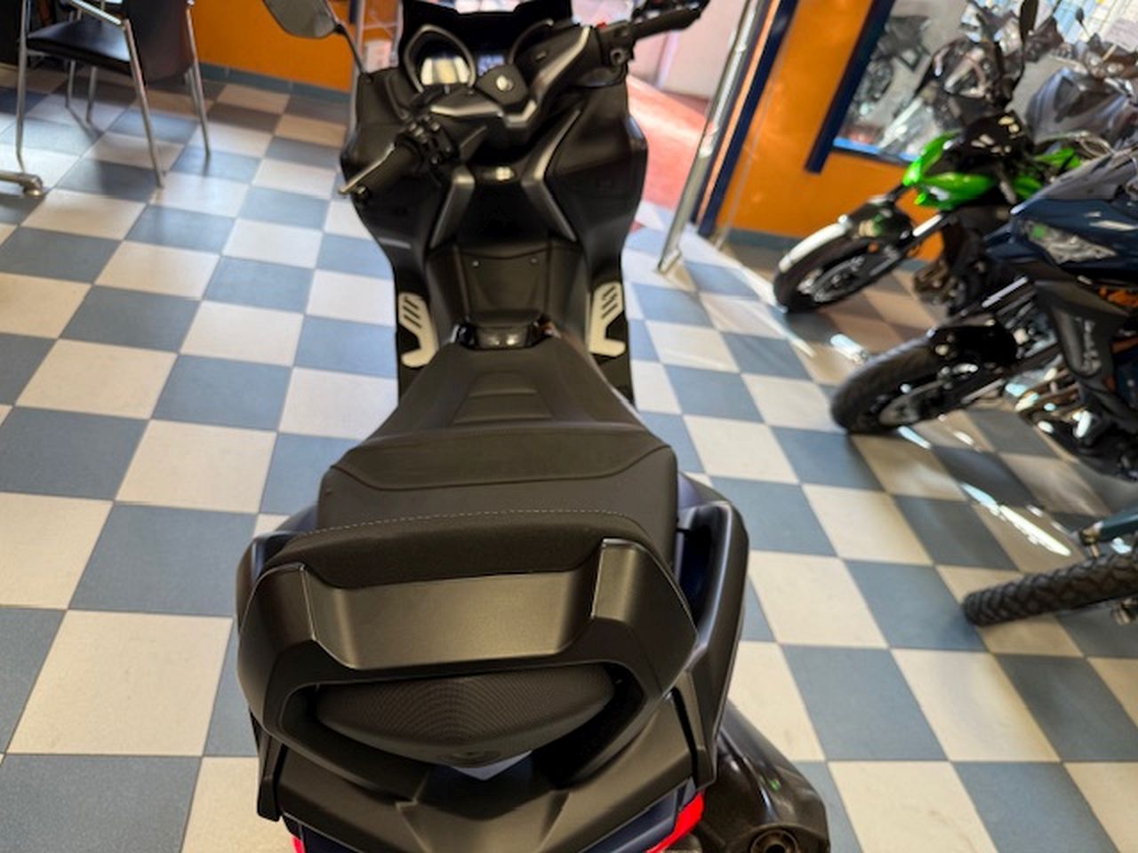 YAMAHA T-MAX 530 ABS DX YAMAHA T-MAX 530 ABS DX
