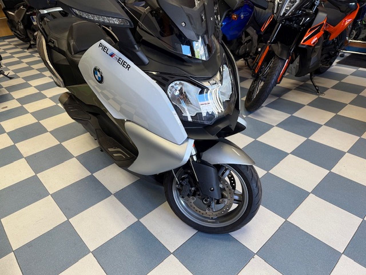 BMW C 650 GT BMW C 650 GT