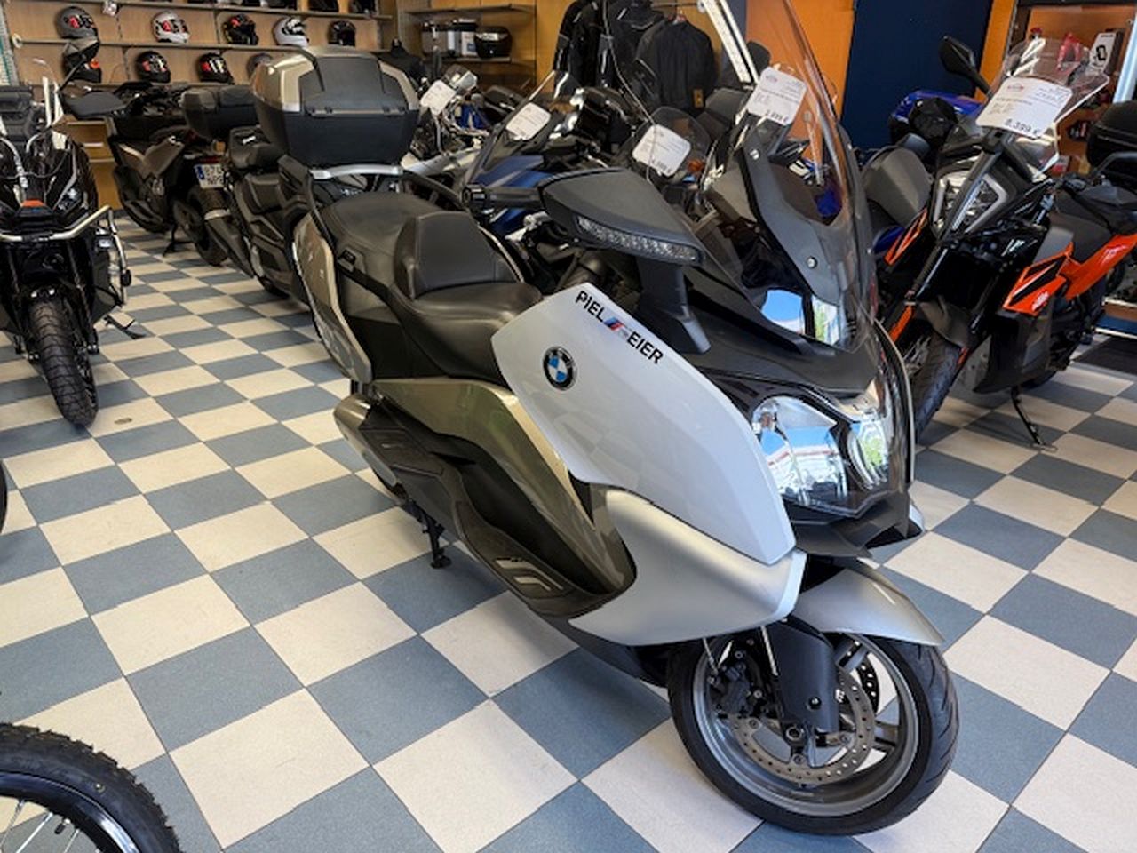 BMW C 650 GT BMW C 650 GT