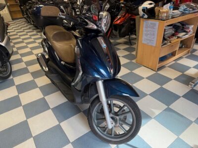 PIAGGIO beverly 250