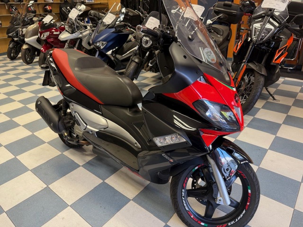 Aprilia SR Max 125 Aprilia SR Max 125