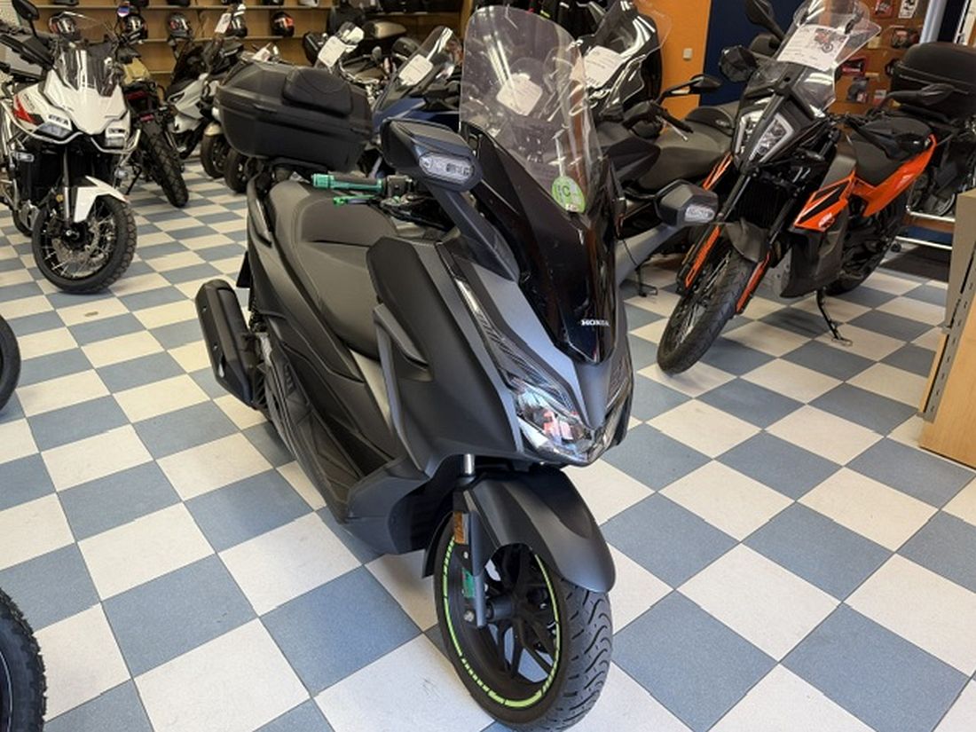 HONDA FORZA 125 HONDA FORZA 125
