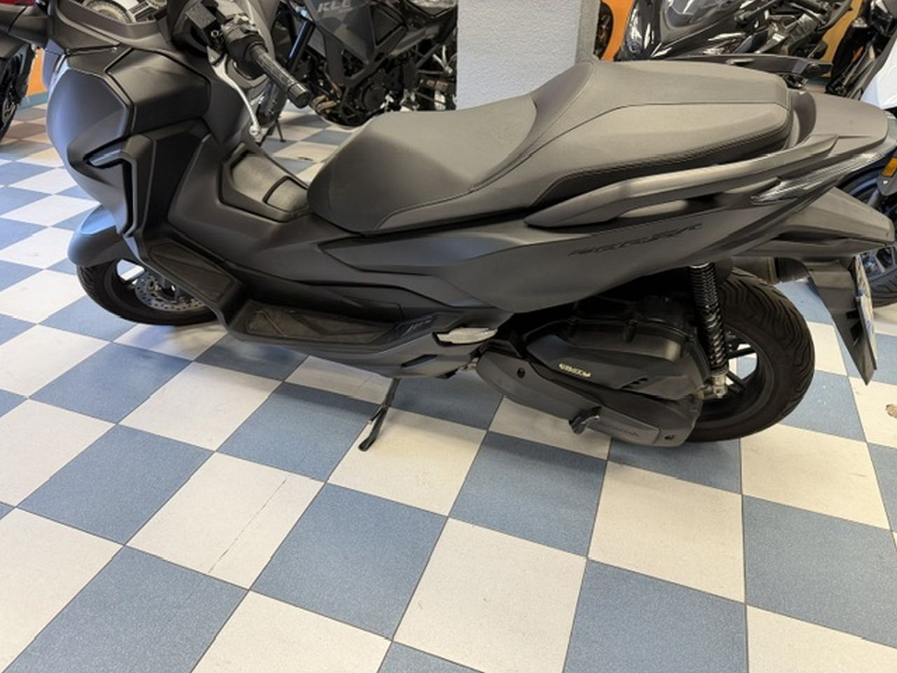 HONDA FORZA 125 HONDA FORZA 125