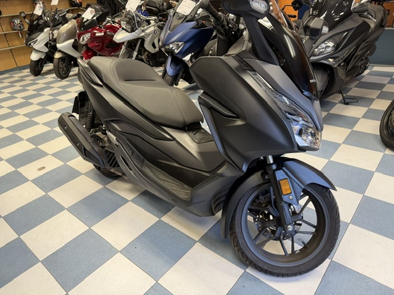 HONDA FORZA 125 HONDA FORZA 125