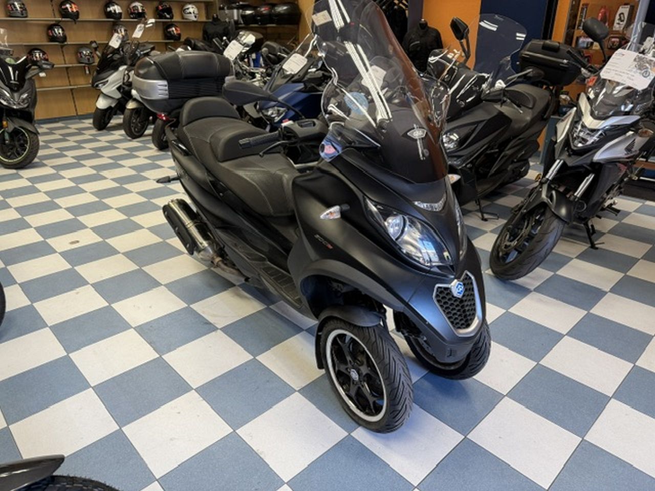 PIAGGIO MP3 LT 500 Sport PIAGGIO MP3 LT 500 Sport