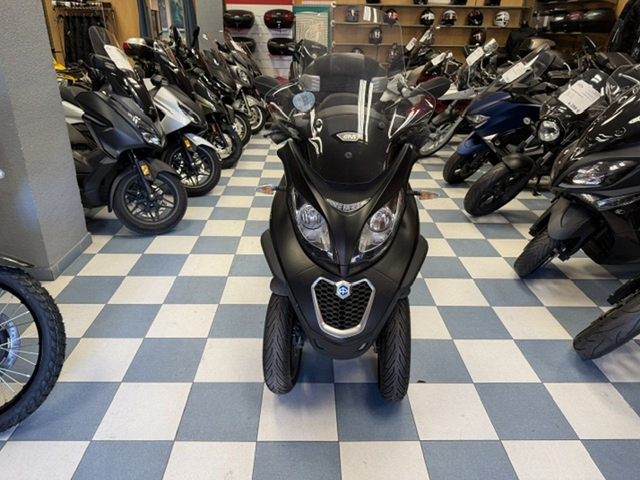 PIAGGIO MP3 LT 500 Sport PIAGGIO MP3 LT 500 Sport