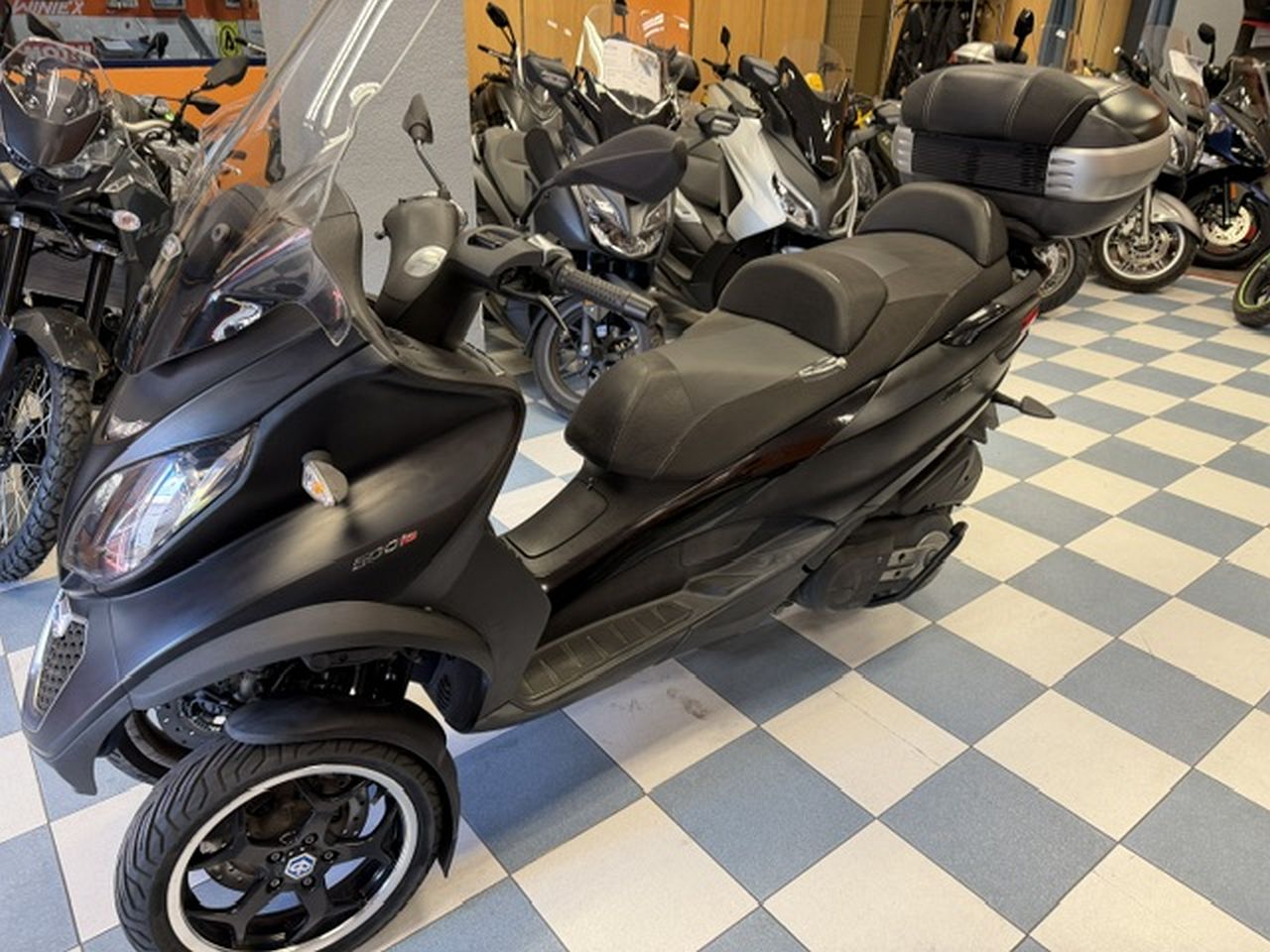 PIAGGIO MP3 LT 500 Sport PIAGGIO MP3 LT 500 Sport