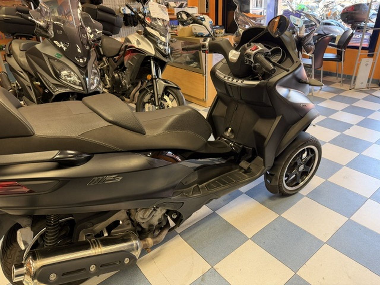 PIAGGIO MP3 LT 500 Sport PIAGGIO MP3 LT 500 Sport
