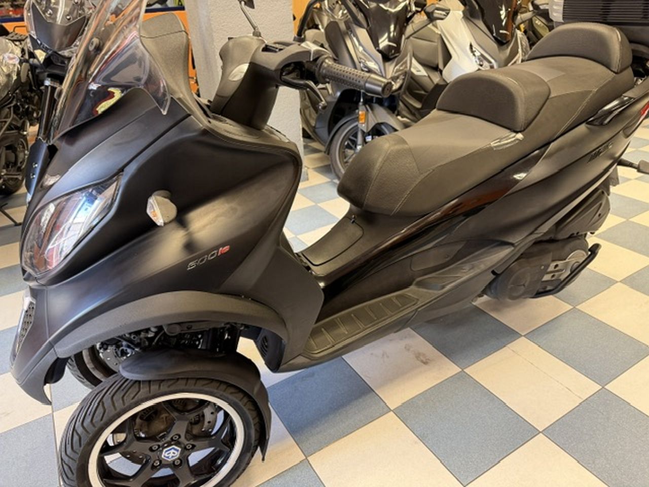 PIAGGIO MP3 LT 500 Sport PIAGGIO MP3 LT 500 Sport