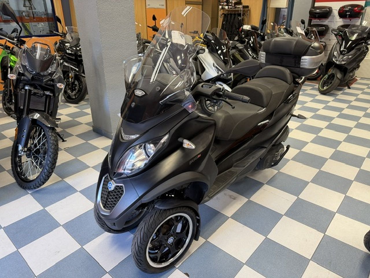 PIAGGIO MP3 LT 500 Sport PIAGGIO MP3 LT 500 Sport