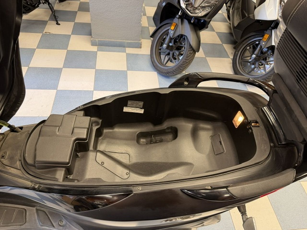 PIAGGIO MP3 LT 500 Sport PIAGGIO MP3 LT 500 Sport