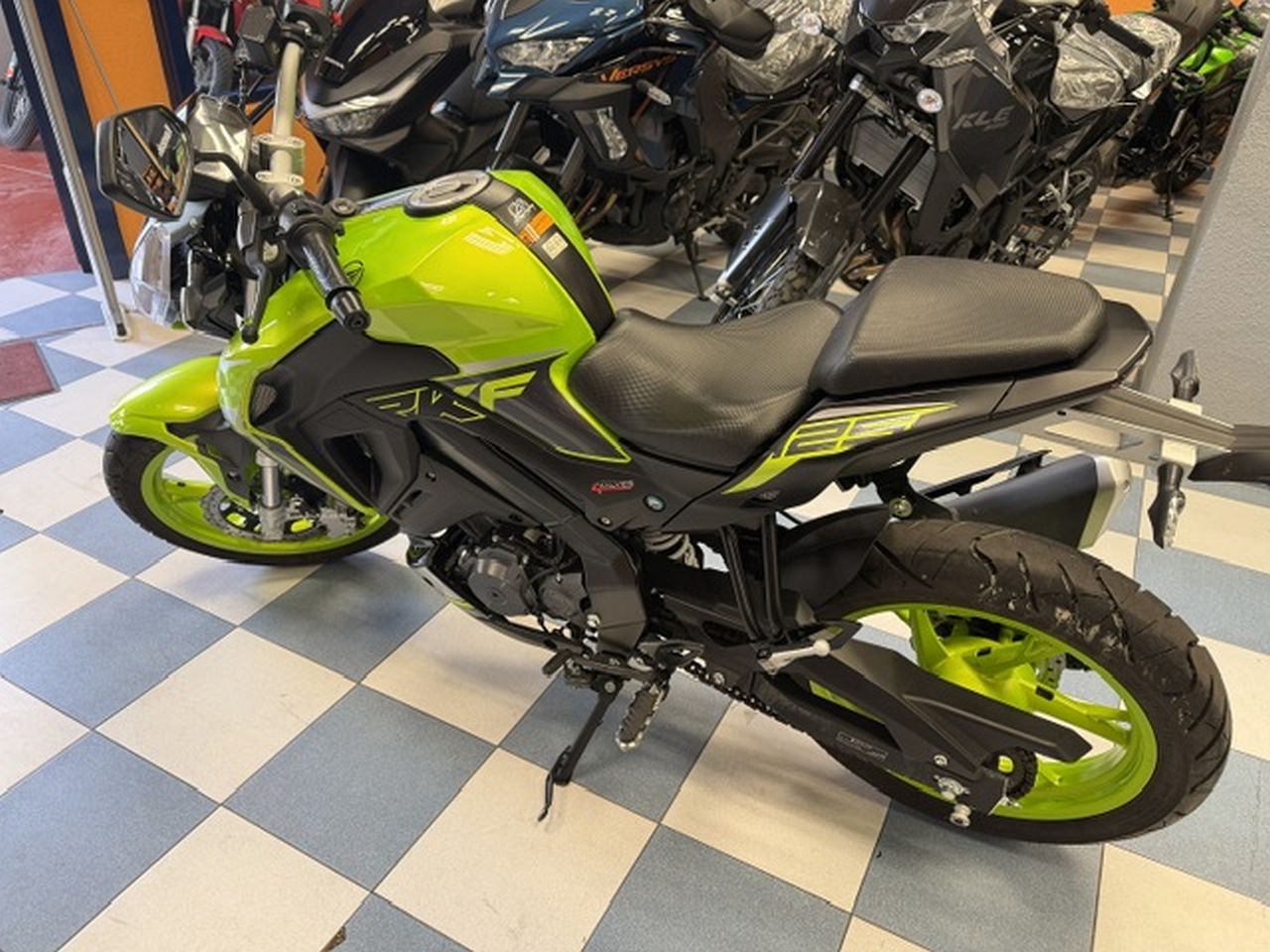 KEEWAY RKF 125 KEEWAY RKF 125