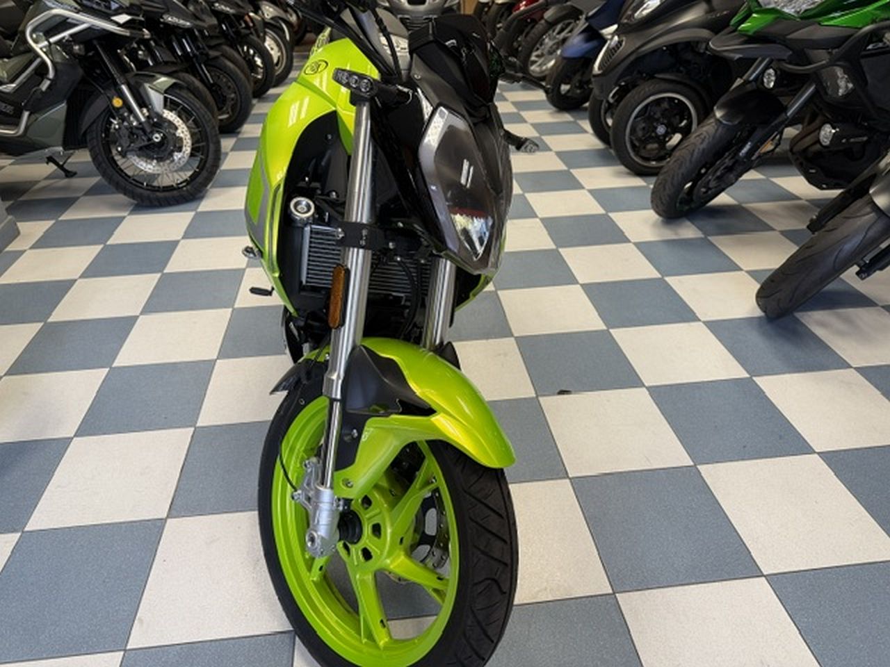 KEEWAY RKF 125 KEEWAY RKF 125