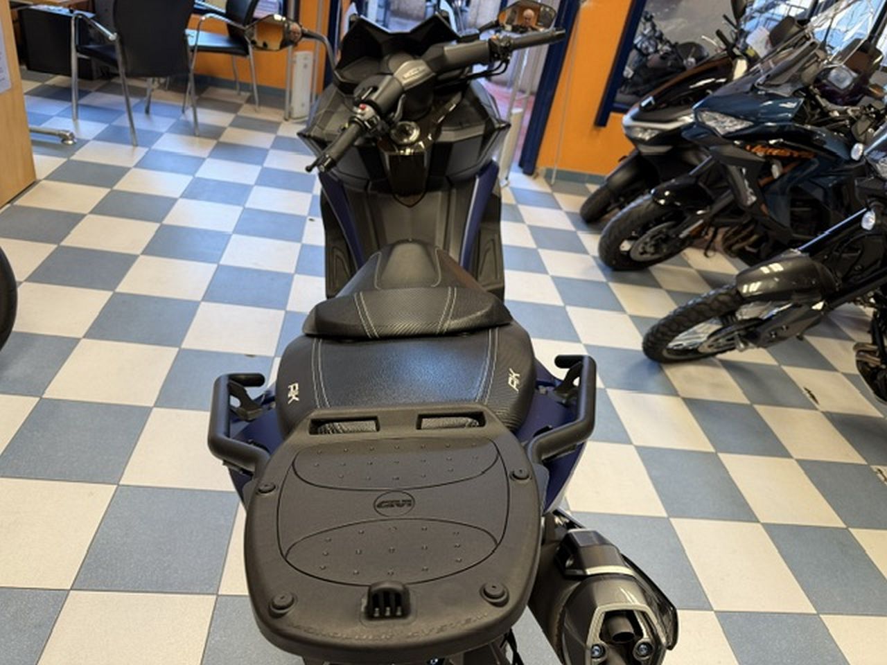 KYMCO AK550 KYMCO AK550
