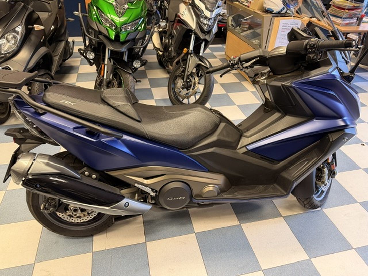 KYMCO AK550 KYMCO AK550