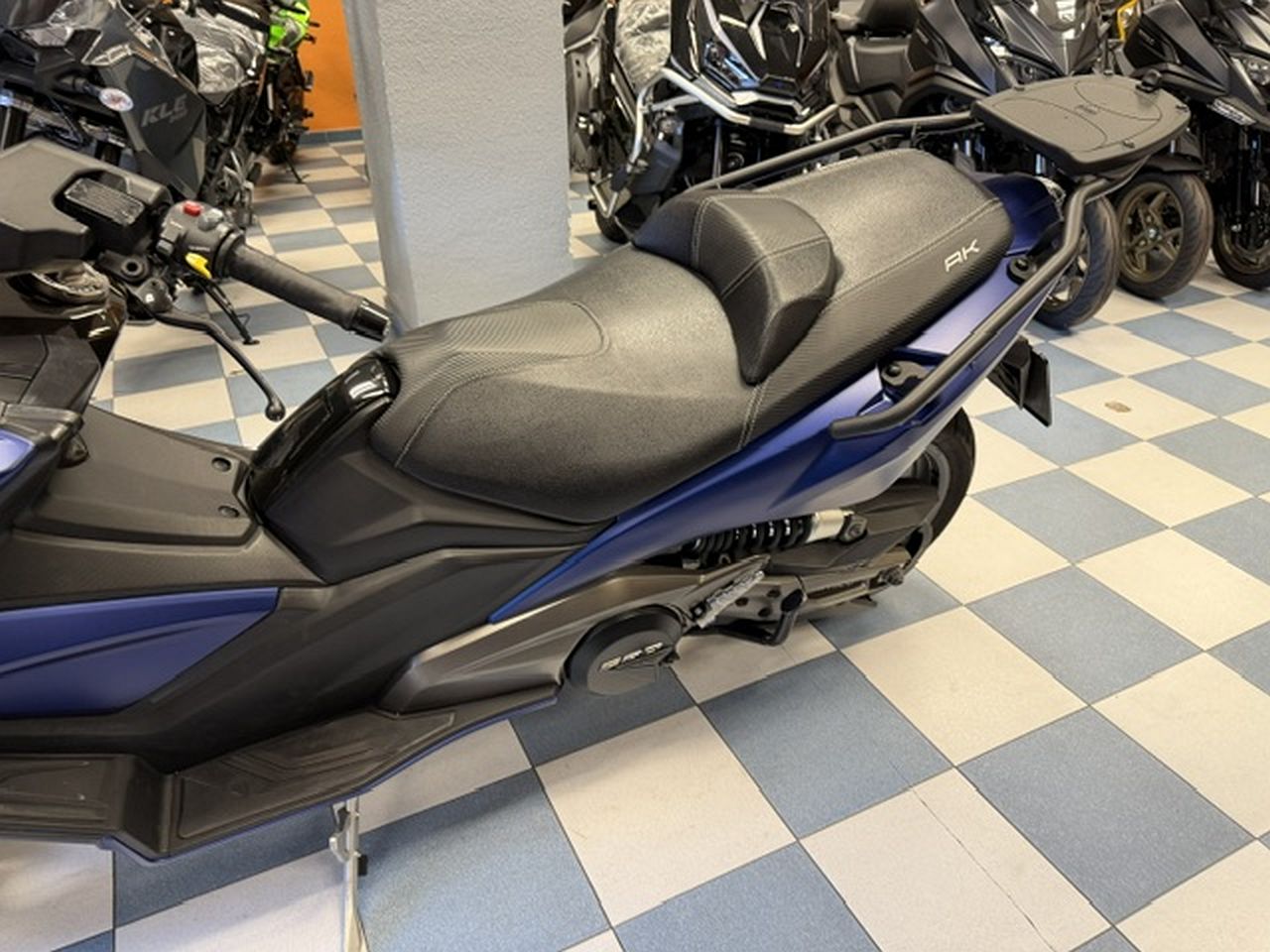 KYMCO AK550 KYMCO AK550