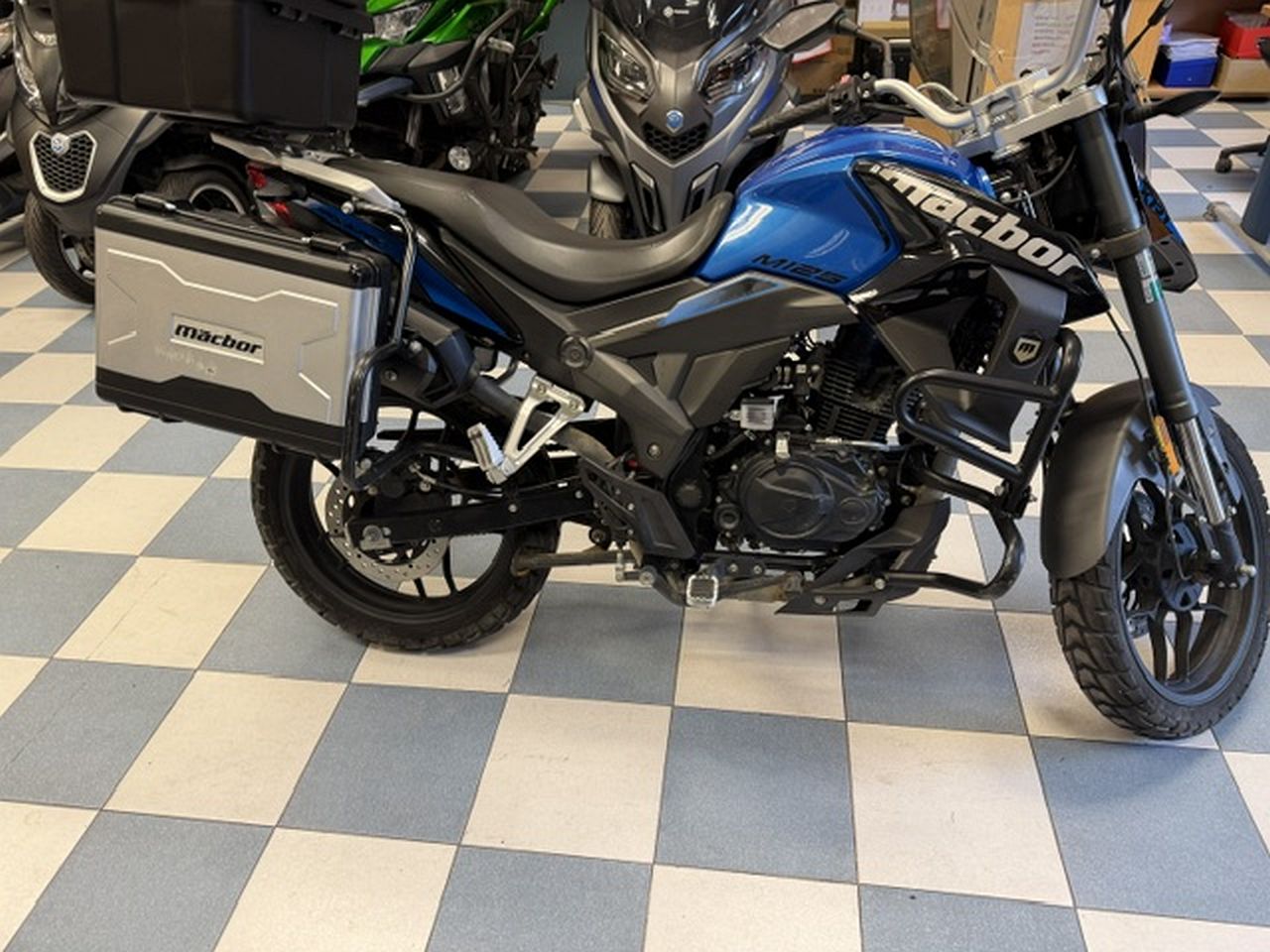 MACBOR MONTANA XR1 MACBOR MONTANA XR1