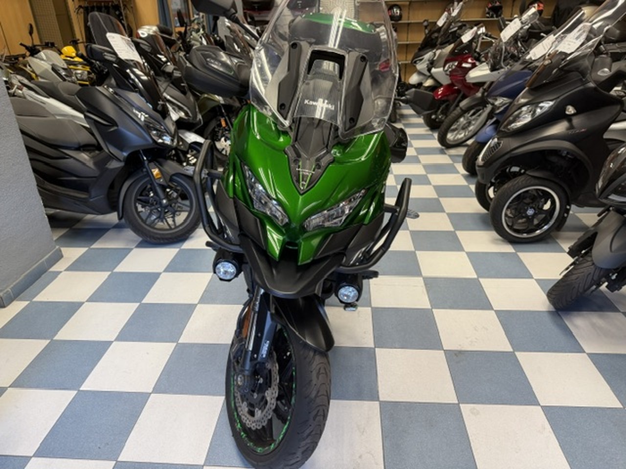 KAWASAKI Versys 1000 SE KAWASAKI Versys 1000 SE