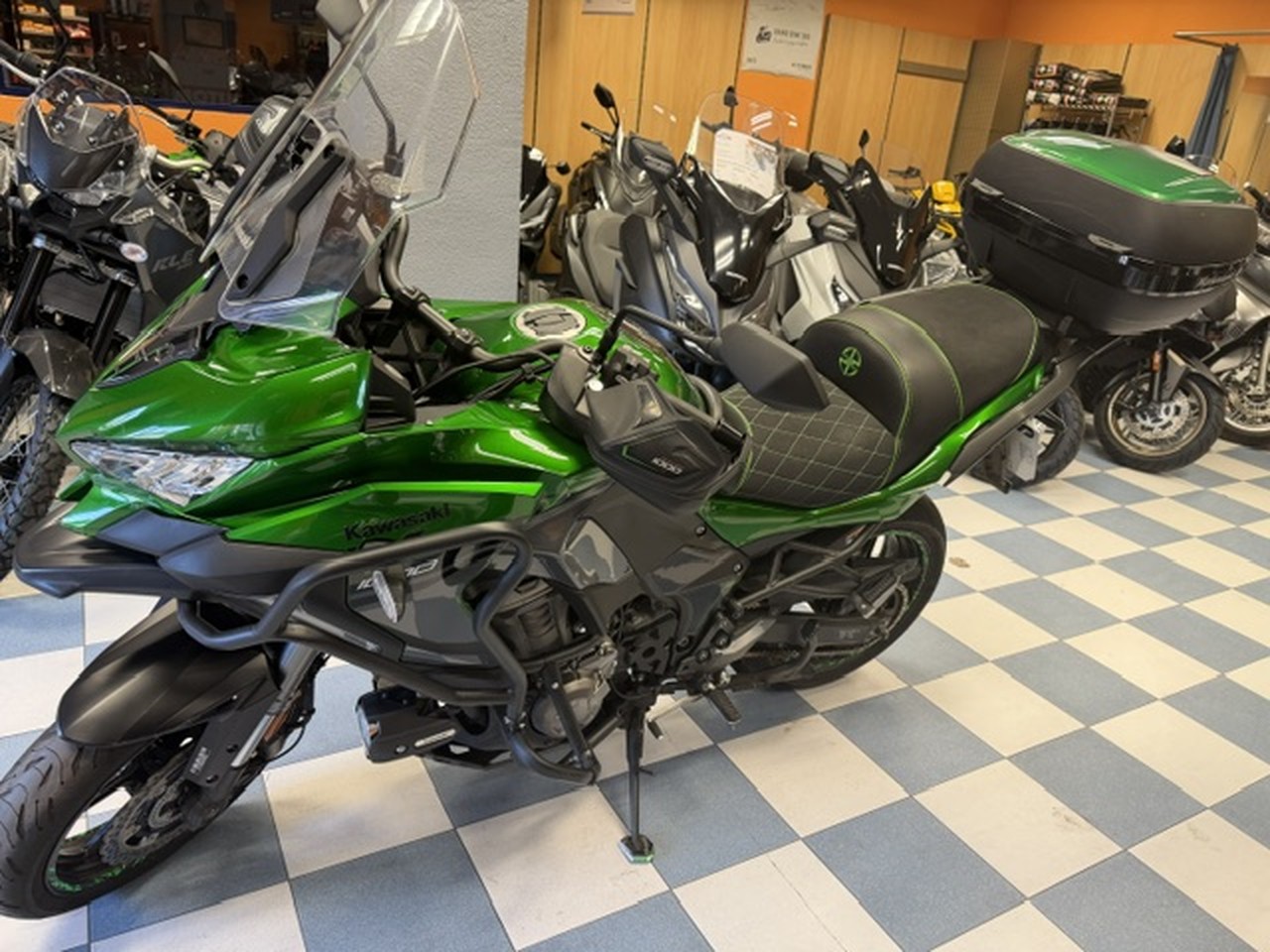 KAWASAKI Versys 1000 SE KAWASAKI Versys 1000 SE