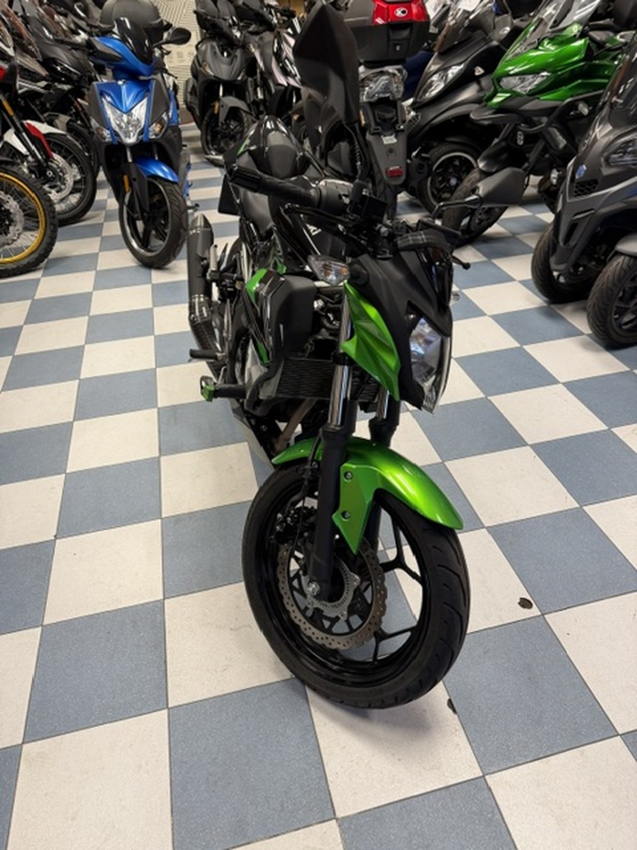 KAWASAKI Z125 Performance KAWASAKI Z125 Performance