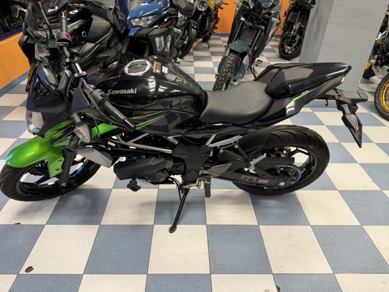 KAWASAKI Z125 Performance KAWASAKI Z125 Performance