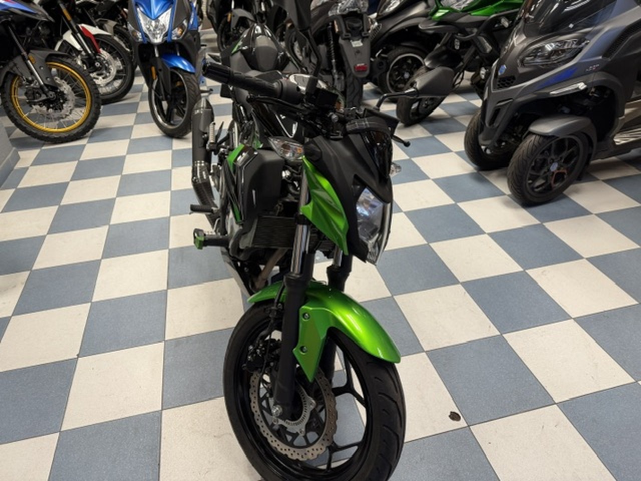 KAWASAKI Z125 Performance KAWASAKI Z125 Performance