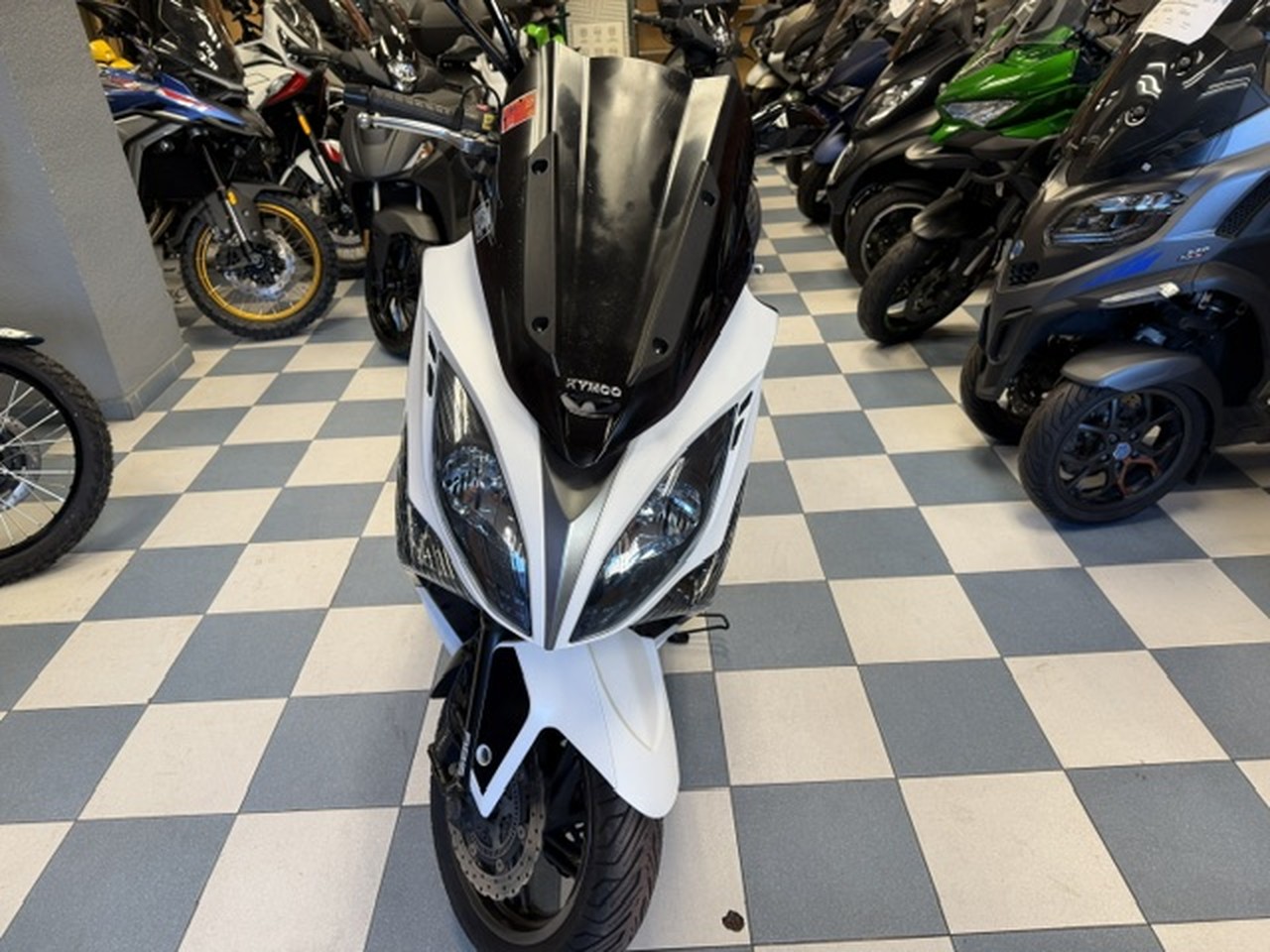 KYMCO Xciting 400 ABS KYMCO Xciting 400 ABS