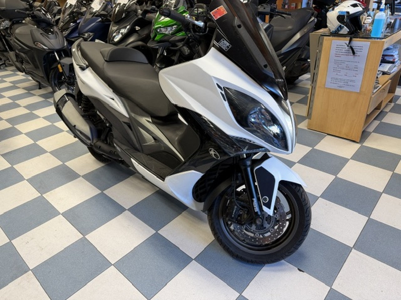 KYMCO Xciting 400 ABS KYMCO Xciting 400 ABS