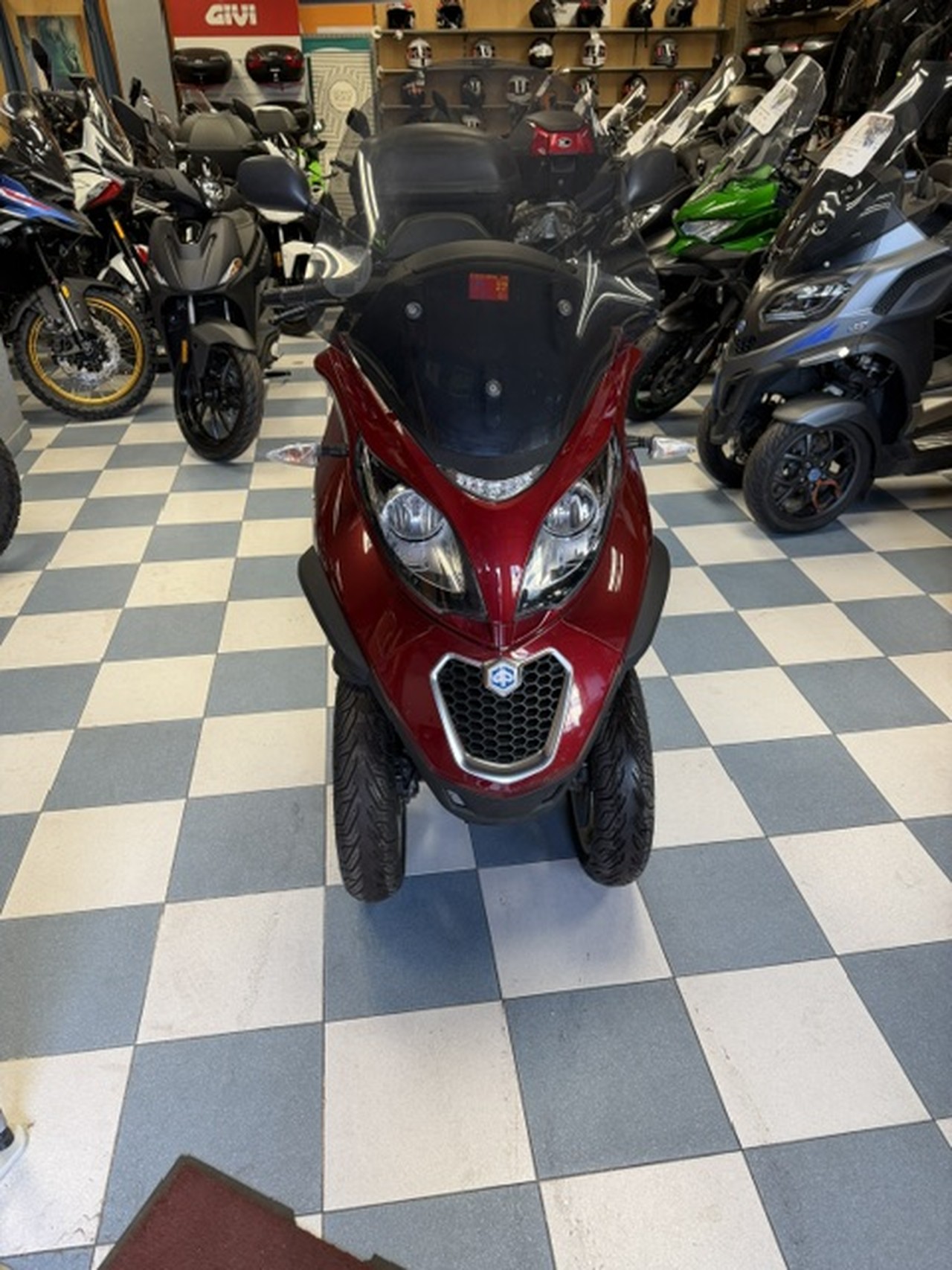 PIAGGIO MP3 500 LT ABS ASR PIAGGIO MP3 500 LT ABS ASR