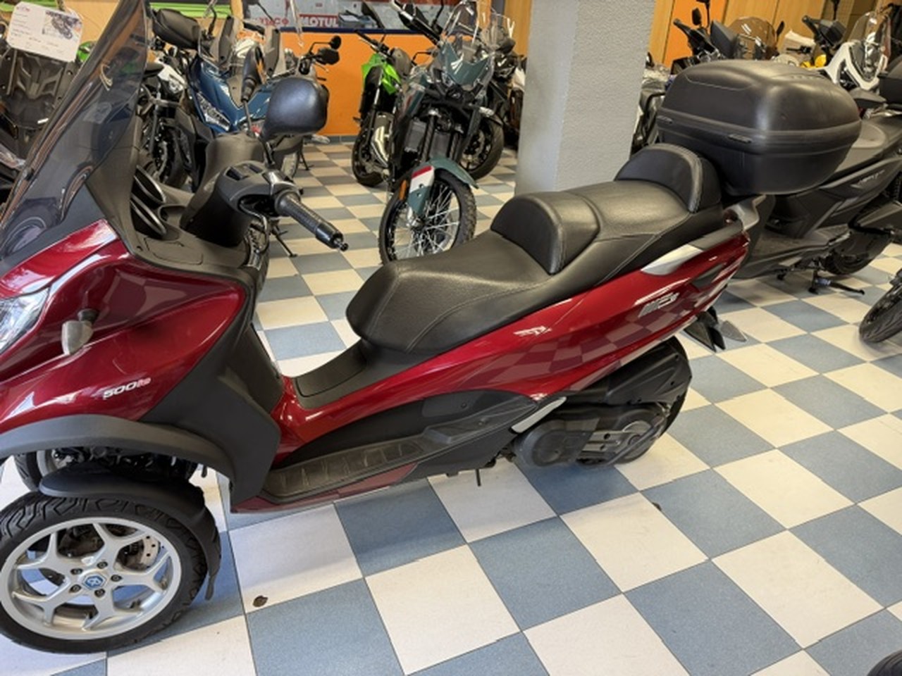 PIAGGIO MP3 500 LT ABS ASR PIAGGIO MP3 500 LT ABS ASR